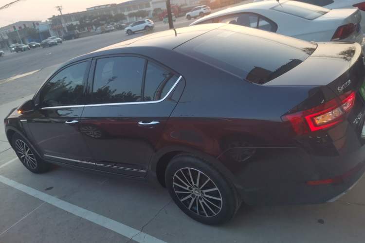 Used Skoda Octavia 2019 TSI230 DSG Luxury Edition
