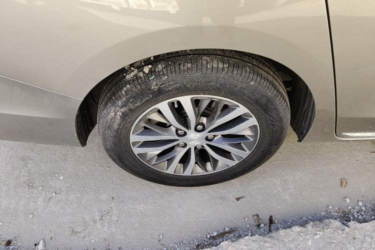 Used Buick GL8 2023 ES Lu Zun Deluxe Model
