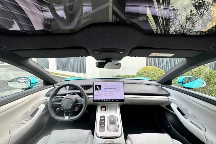 Used  SU7 2024 Rear-Drive Long-Range Intelligent Driving Version
