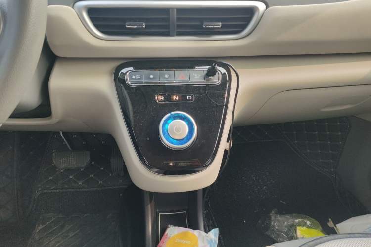 Used ORA White Cat 2022 Xiaoyue Mao Edition 401 km Flagship Model Lithium Ternary