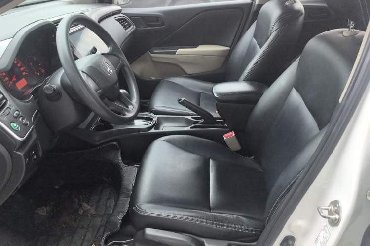 Used Honda City 2015 1.5L CVT Comfort Version
