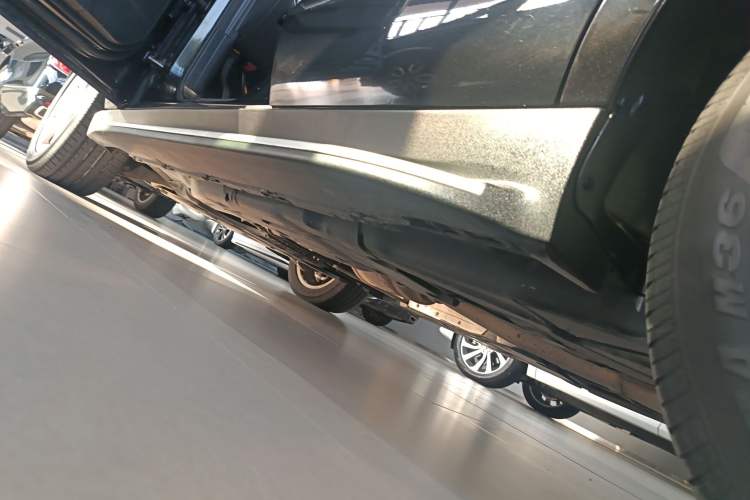 Used Mercedes-Benz M-Class 2015 ML 320 4MATIC