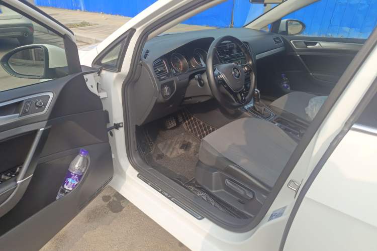 Used Volkswagen Golf 2018 1.6L Automatic Comfort Model