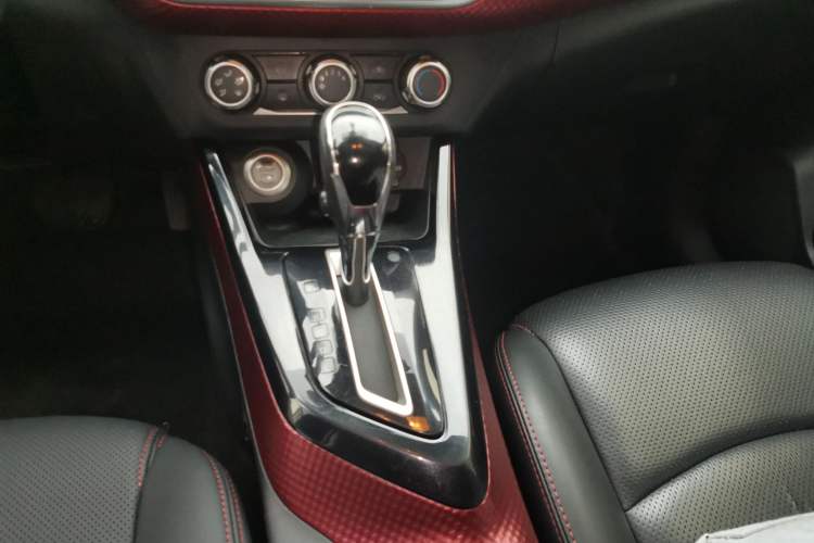 Used Nissan Lannia 2019 1.6L CVT Smart Connect Smart Cool Version China VI Standard
