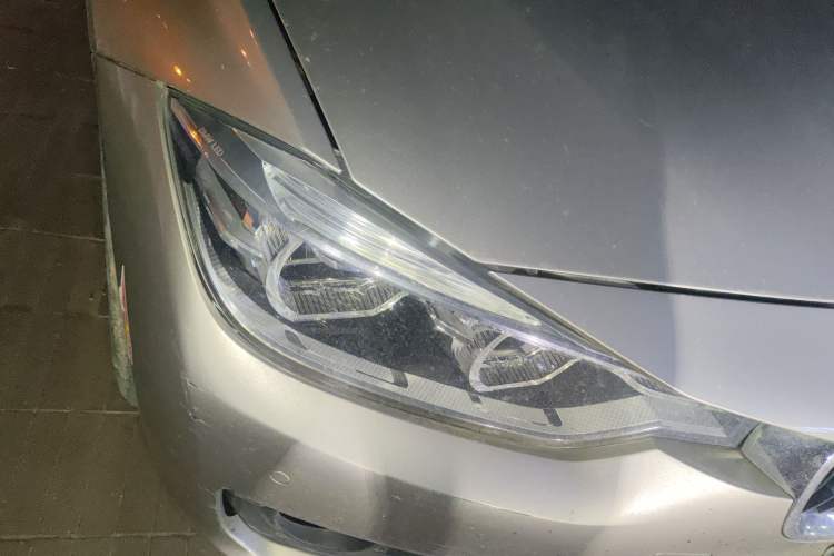 TDK.VehicleDetails.img