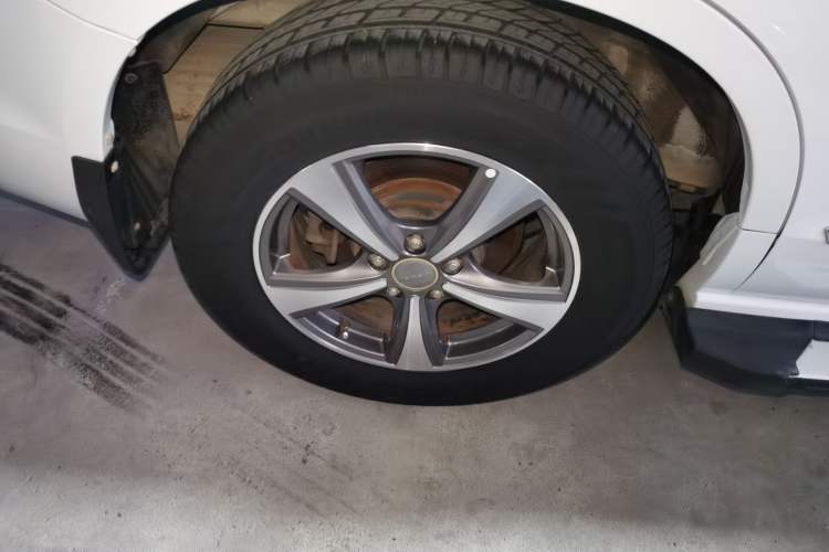 Used Haval H6 2016 Upgraded Model 1.5T Manual Two-Wheel Drive Elite Version
