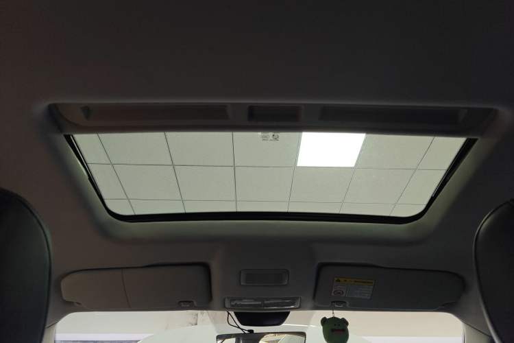 Used Roewe i5 2023 1.5L CVT Luxury Edition
