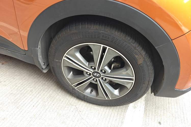 Used Hyundai ix25 2015 1.6L Automatic Two-Wheel Drive Smart GLS Trim
