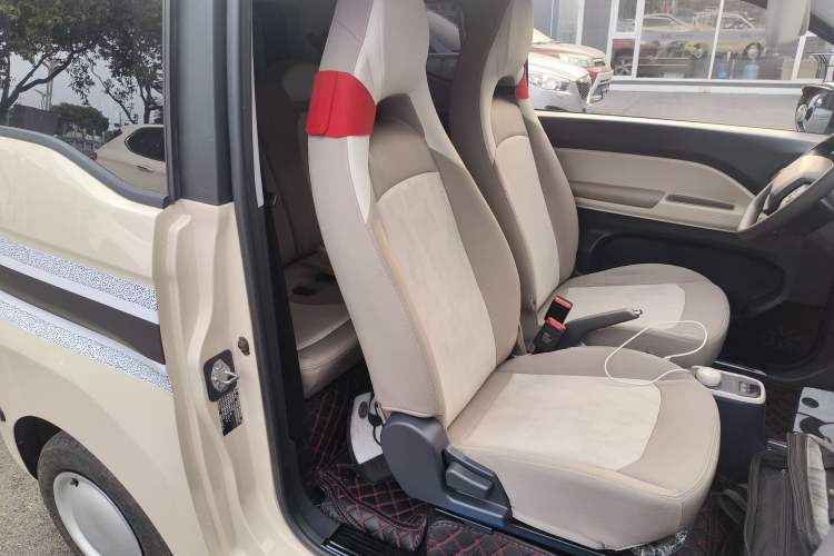 Used Chery QQ Ice Cream 2024 Edition Youth Version 205km Sundae