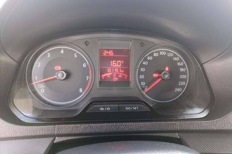 Used Volkswagen Jetta 2017 1.4L Manual Fashion Edition
