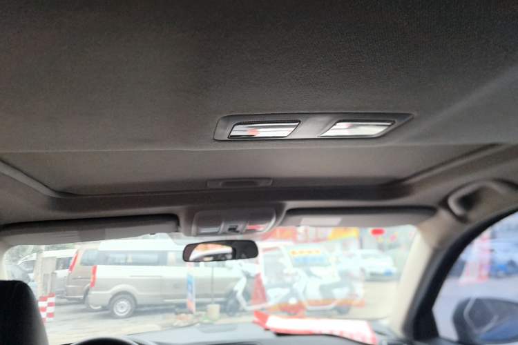 Used Mazda CX-5 2014 2.0L Automatic Two-Wheel Drive Urban Version
