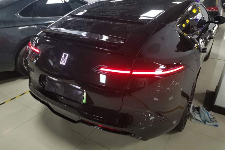 Used  12 2025 Ultra Extended-Range Edition