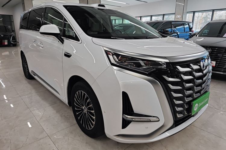 Used Denza D9 2025 DM-i Intelligent Drive 1020 Four-Wheel Drive Prestige Model