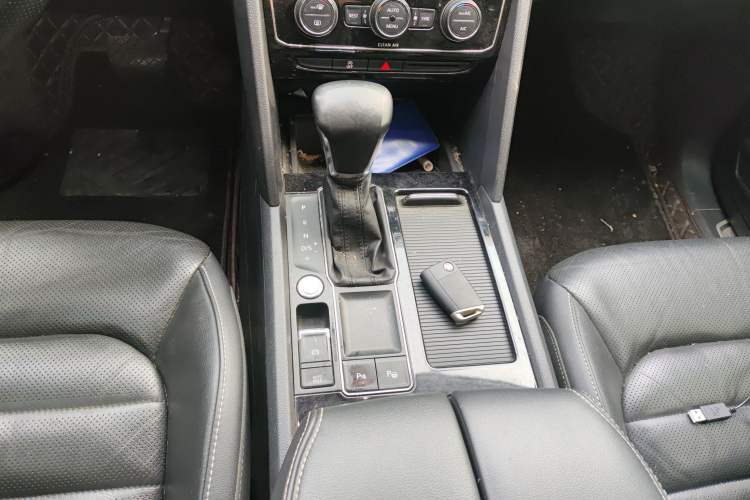 Used Volkswagen Teramont 2017 330TSI Two-Wheel-Drive Luxury Edition