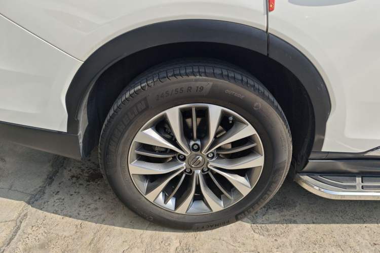 Used GAC Trumpchi GS8 2017 320T Two-Wheel Drive Luxury Smart Connectivity Version (7 Seats)
