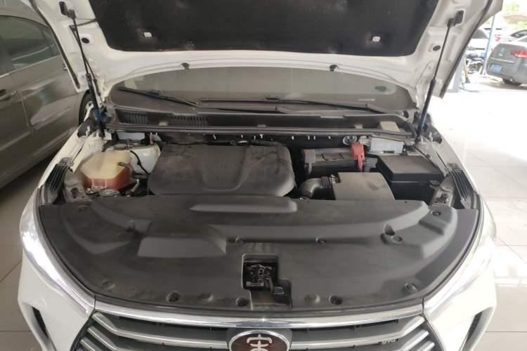 Used BYD Song MAX 2017 1.5T Manual Smart Connect Luxury 7-Seater
