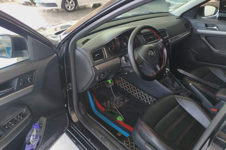 Used Volkswagen Lavida 2017 1.6L Automatic Fashion Edition