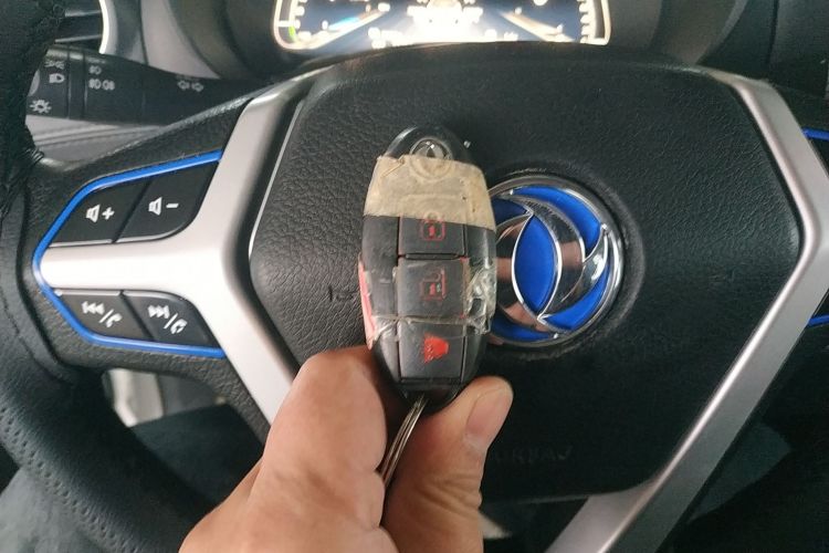 Used Dongfeng Ruichi 6 2020 EV model