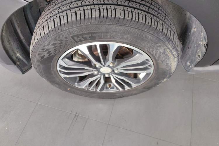 Used Geely Auto Vision X6 2018 1.8L Manual 4G Connect Luxury Edition