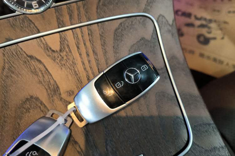 Used Mercedes-Benz E-Class 2019 Restyled E 300 L Luxury Edition
