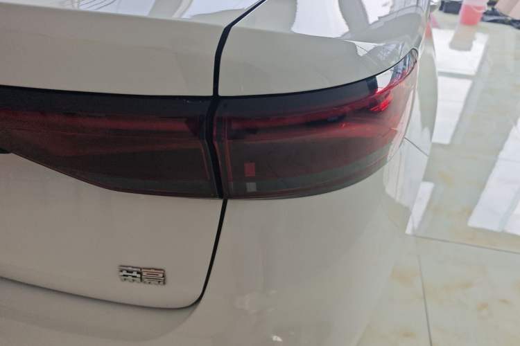 Used Geely Auto Emgrand 2022 4th Generation 1.5L CVT Luxury Model