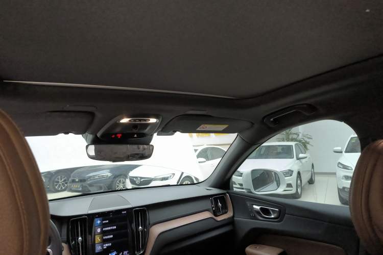 Used Volvo XC60 2021 T5 4x4 Smart Luxury Edition