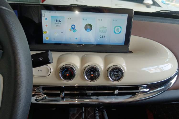 Used Wuling Bingo 2024 333 km Enjoyment Version
