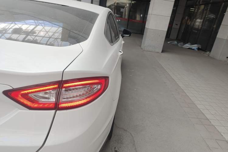 Used Ford Mondeo 2013 2.0L GTDi 200 Fashion Edition
