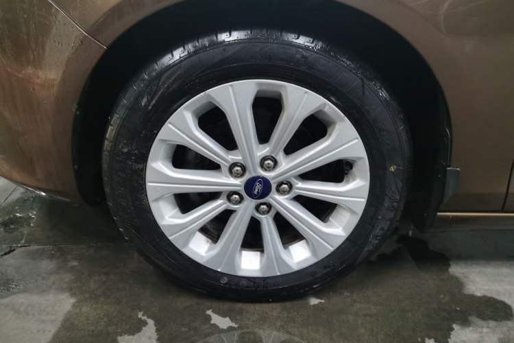 Used Ford Escort 2017 Happiness Edition 1.5L Automatic Fashion Version
