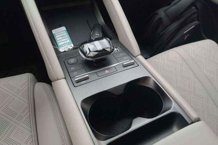 Used BYD Yuan UP 2024 401KM Beyond Edition