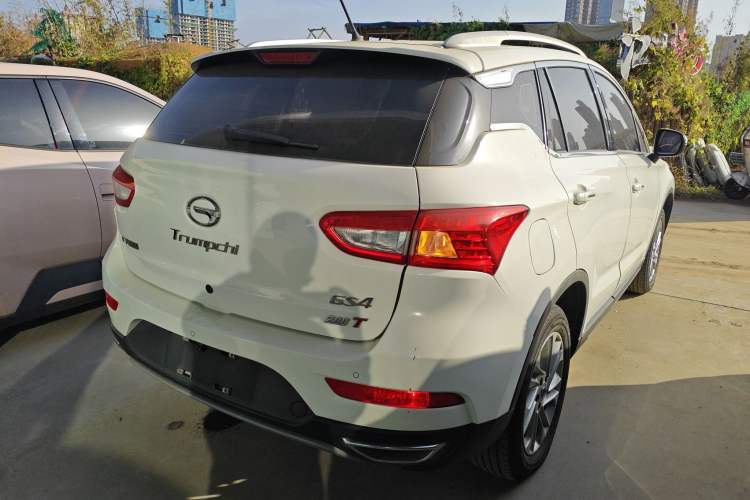 Used GAC Trumpchi GS4 2017 200T Manual Two-Wheel Drive Comfort Edition
