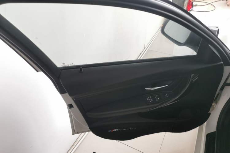 Used BMW 3 Series 2017 318i Fashion Model
