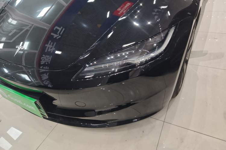 Used Tesla Model 3 2023 Long-Range All-Wheel-Drive Version
