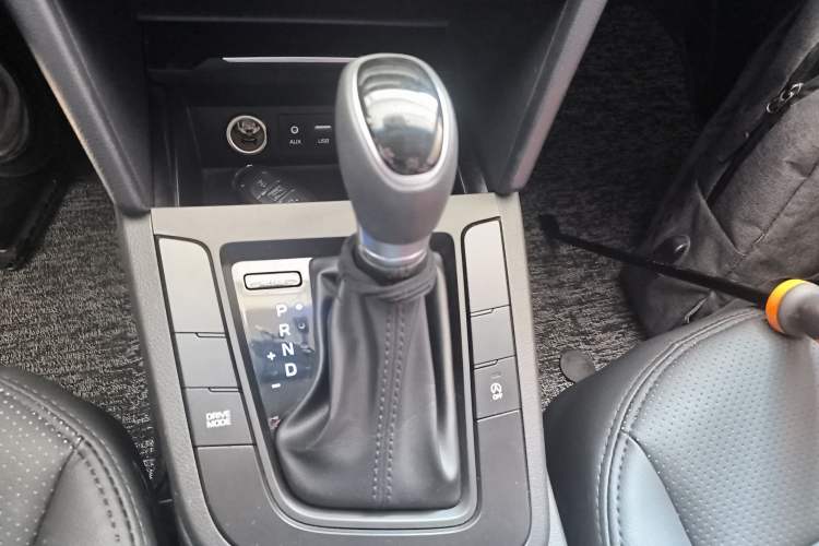 Used Hyundai Elantra 2018 1.4T Dual-Clutch Xuan Dong · Dynamic Edition
