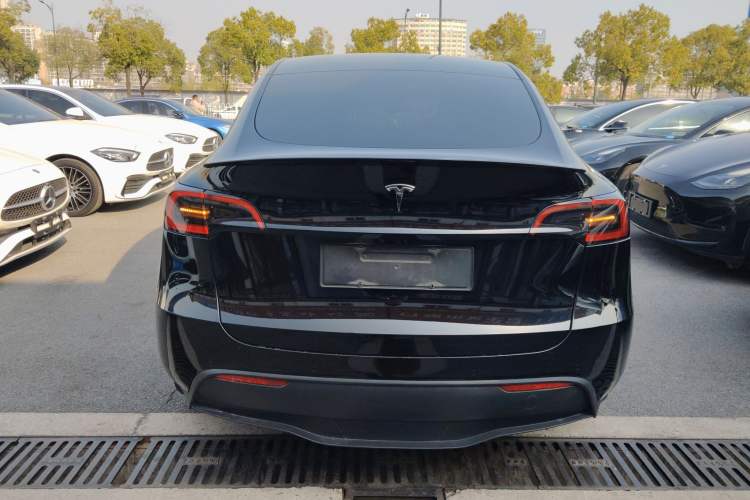 Used Tesla Model Y 2022 Rear-Wheel-Drive Version