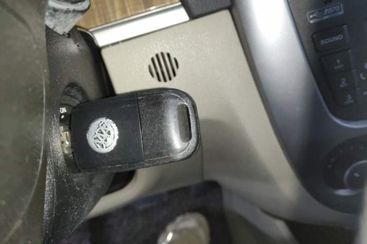 Used Buick Excelle 2015 1.5L Automatic Classic Model
