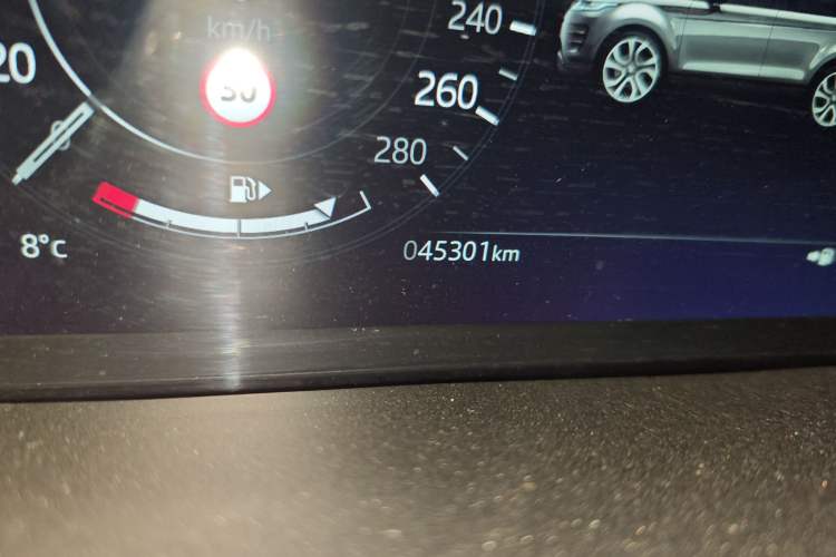 Used Land Rover Range Rover Evoque 2021 Range Rover Velar 249 PS R-Dynamic S Performance Edition