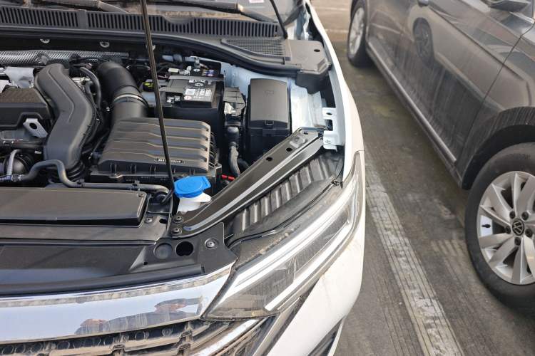 Used Volkswagen Sagitar 2025 Facelifted 300TSI DSG Flyover Edition