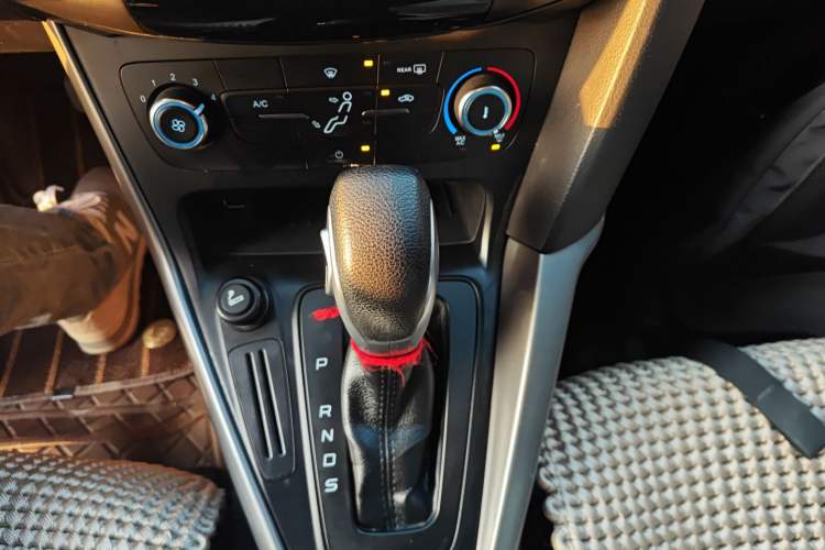 Used Ford Focus 2015 Hatchback 1.6L Automatic Comfort Model