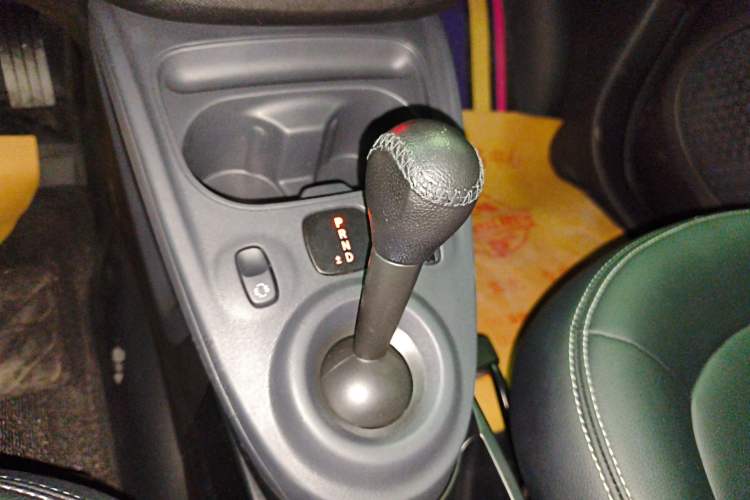 Used  fortwo 2019 0.9T 66kW Hardtop Wind Power Edition China VI
