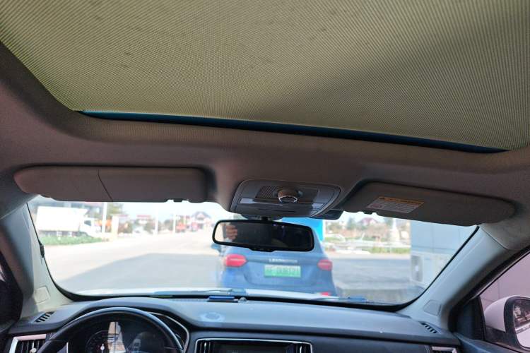 Used Roewe RX5 2018 30T Two-Wheel Drive Automatic Internet Smart Edition