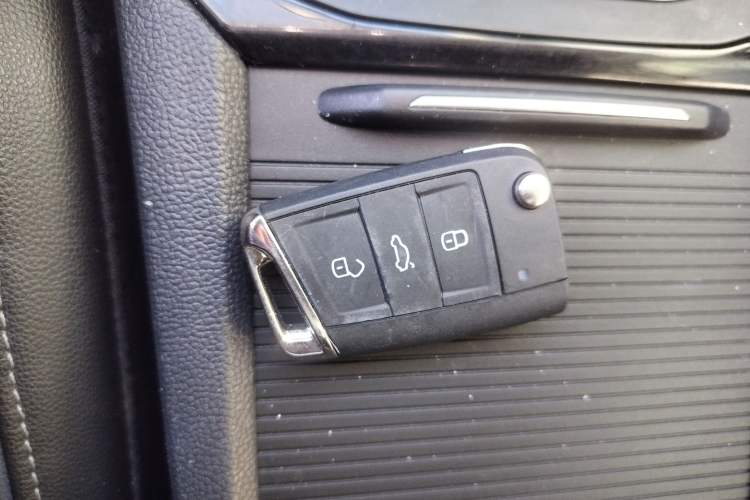 Used Volkswagen Sagitar 2020 200TSI DSG Comfort Version China VI Standard
