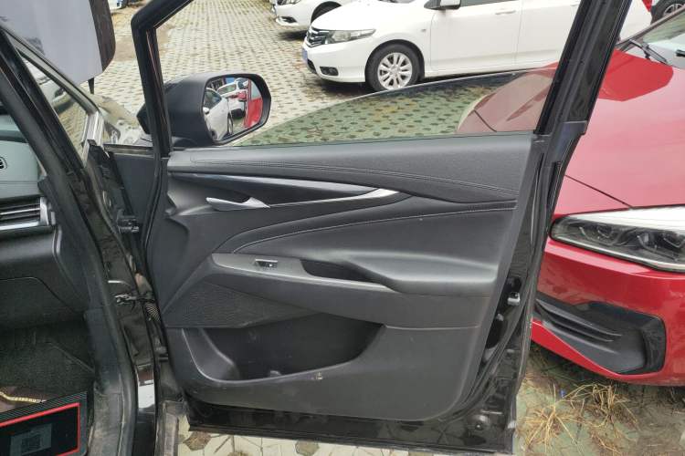 Used SAIC MAXUS G50 2022 1.5T Automatic Comfort Touring B
