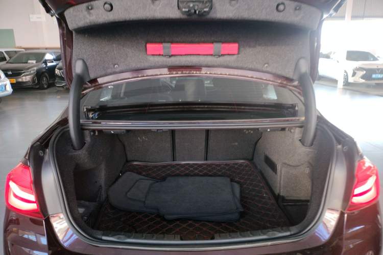 Used BMW 3 Series 2016 320Li Fashion Model
