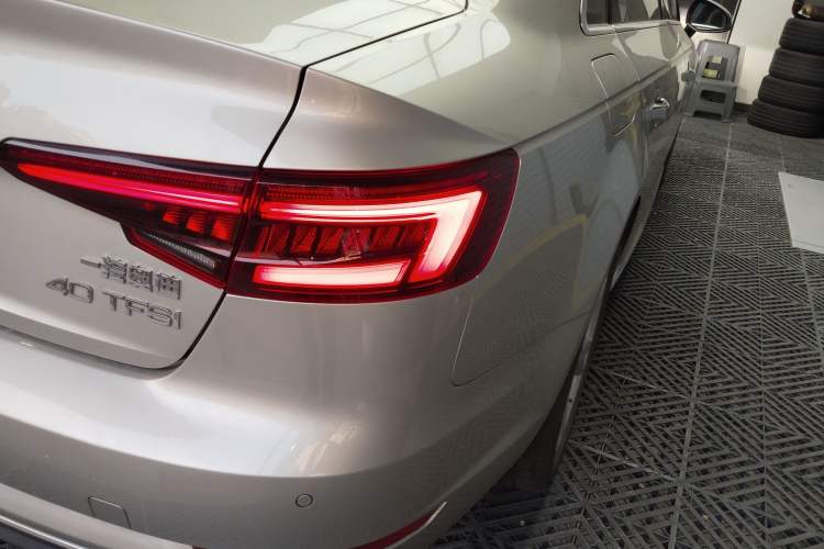 Used Audi A4L 2018 30th Anniversary Edition 40 TFSI Trendy Model