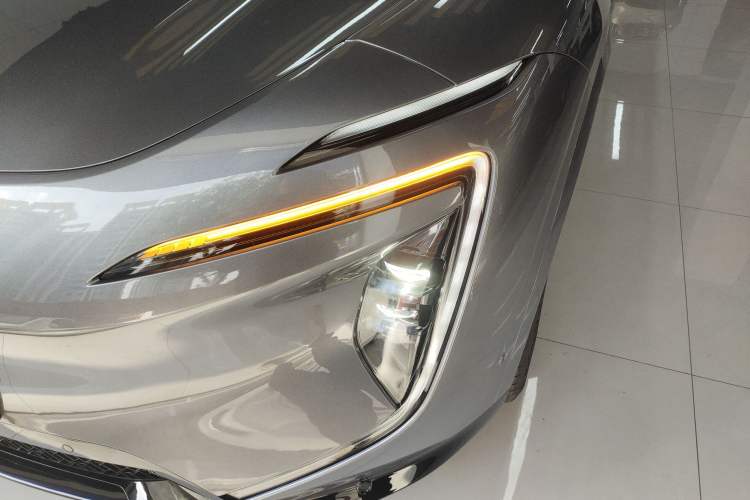 Used  07 2024 Max Extended-Range Edition
