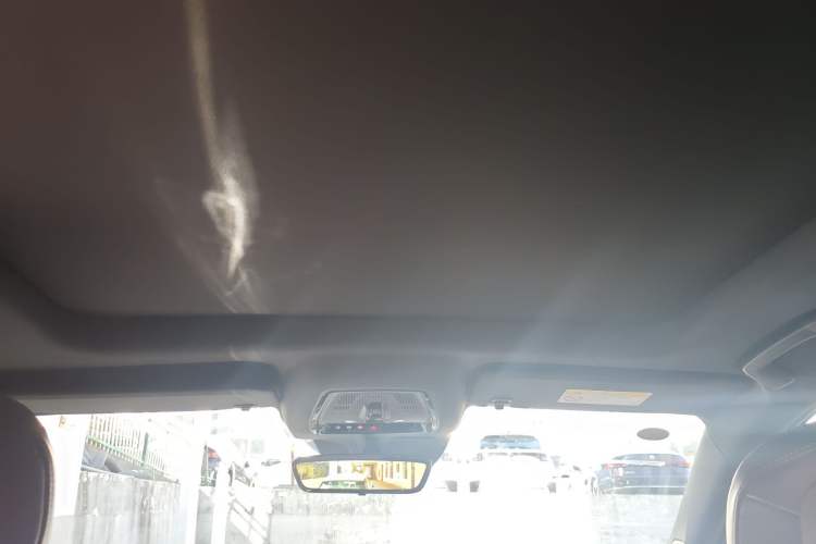 Used Cadillac XT5 2025 2.0T Platinum Edition
