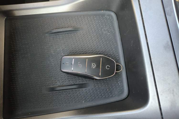 Used BYD Yuan UP 2024 401KM Leading Edition