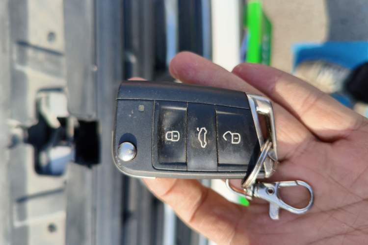 Used Volkswagen Tacqua 2021 200TSI DSG JoyConnect Edition
