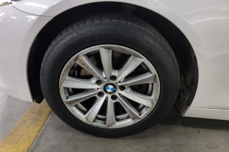 Used BMW 5 Series 2017 520Li Elegant Edition
